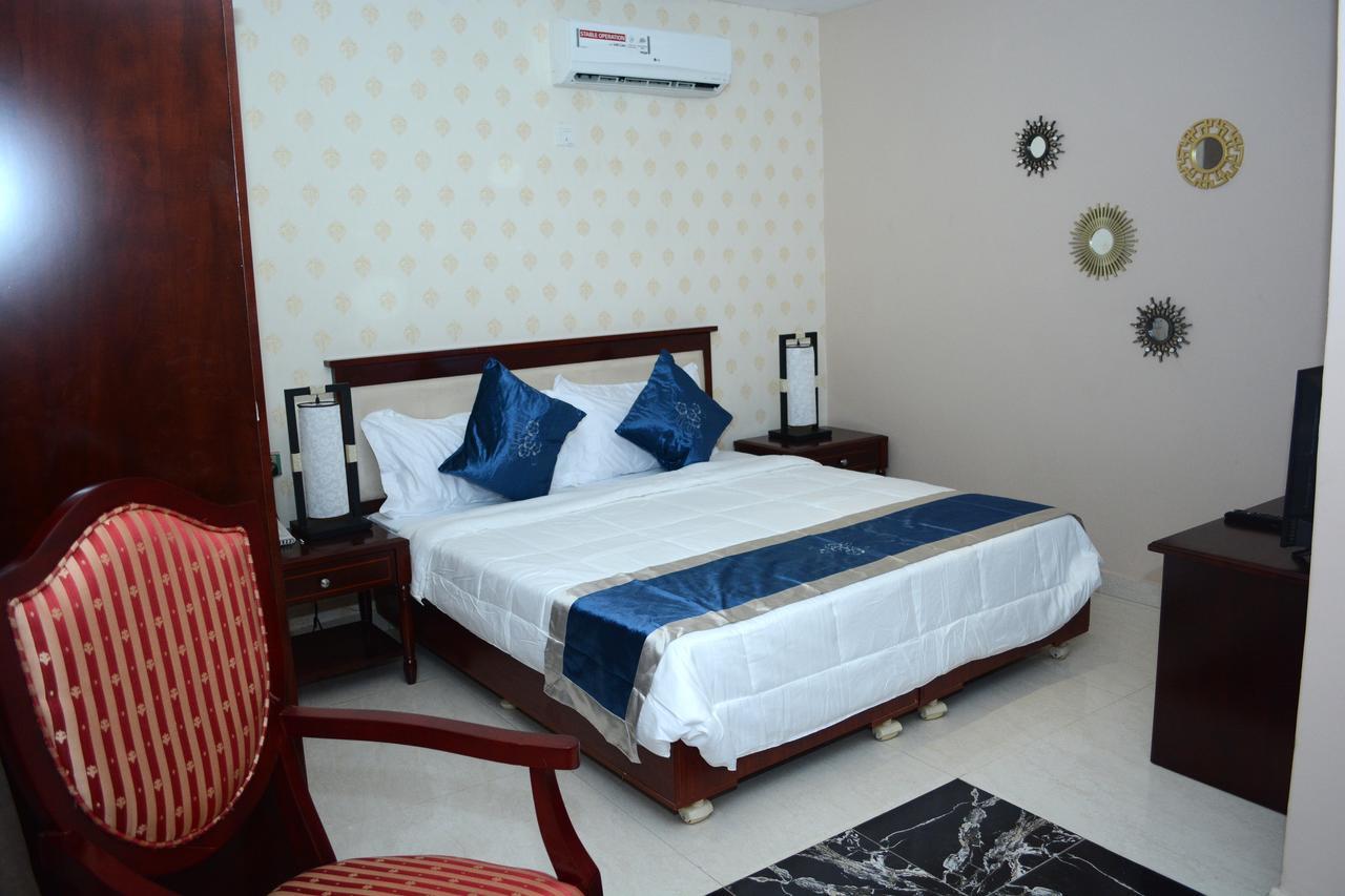 Rightgate Hotel Лагос Екстериор снимка
